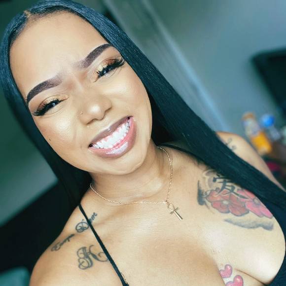 Meet your Posher, Aletha - Picture 1 of 1